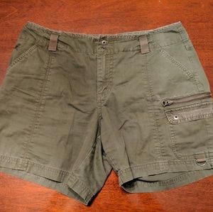 Columbia shorts